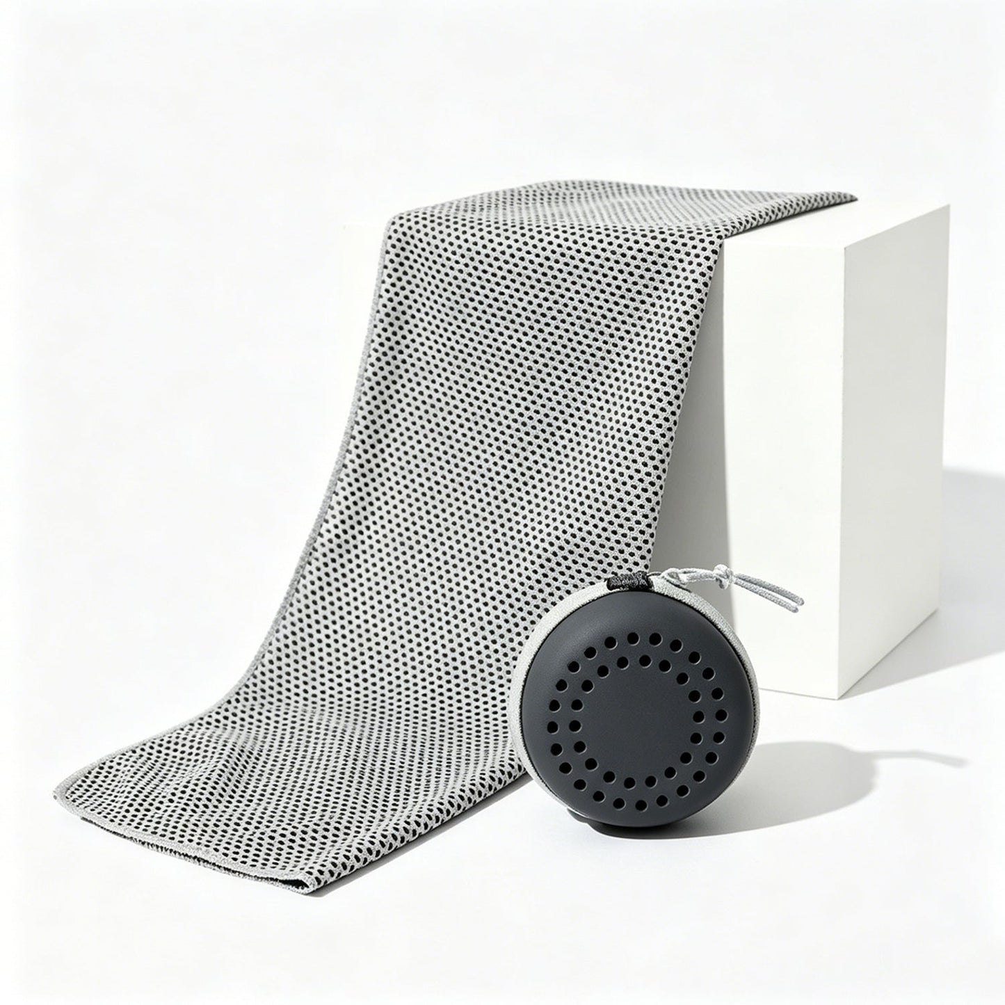 Summer cooling and quick-drying towels