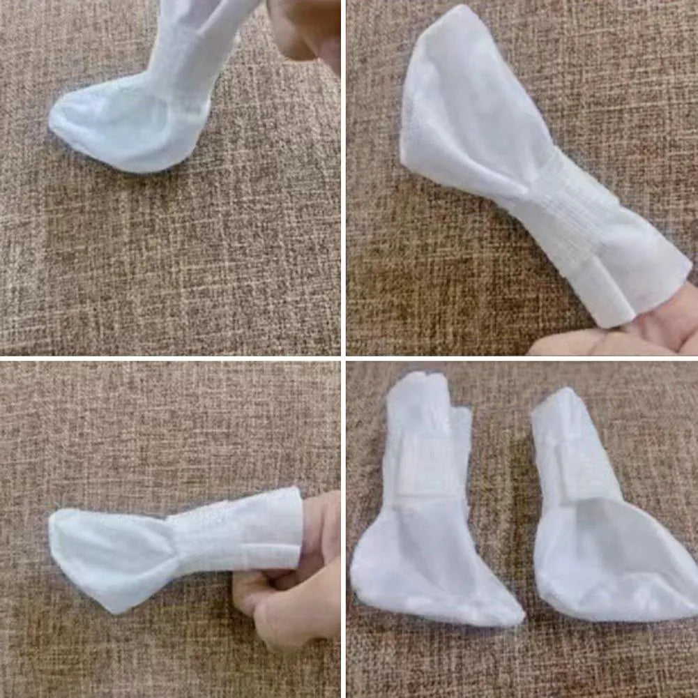 Disposable dog paw protectors, 4 pieces per pack, with adjustable self-adhesive tape.